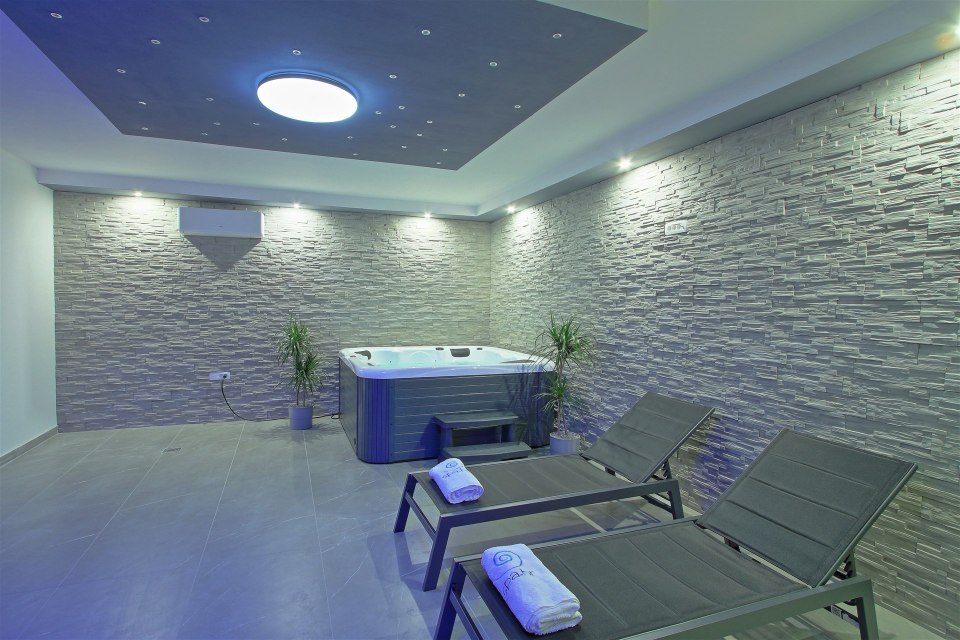 Guesthouse L&K u Brinju — Jacuzzi i sauna